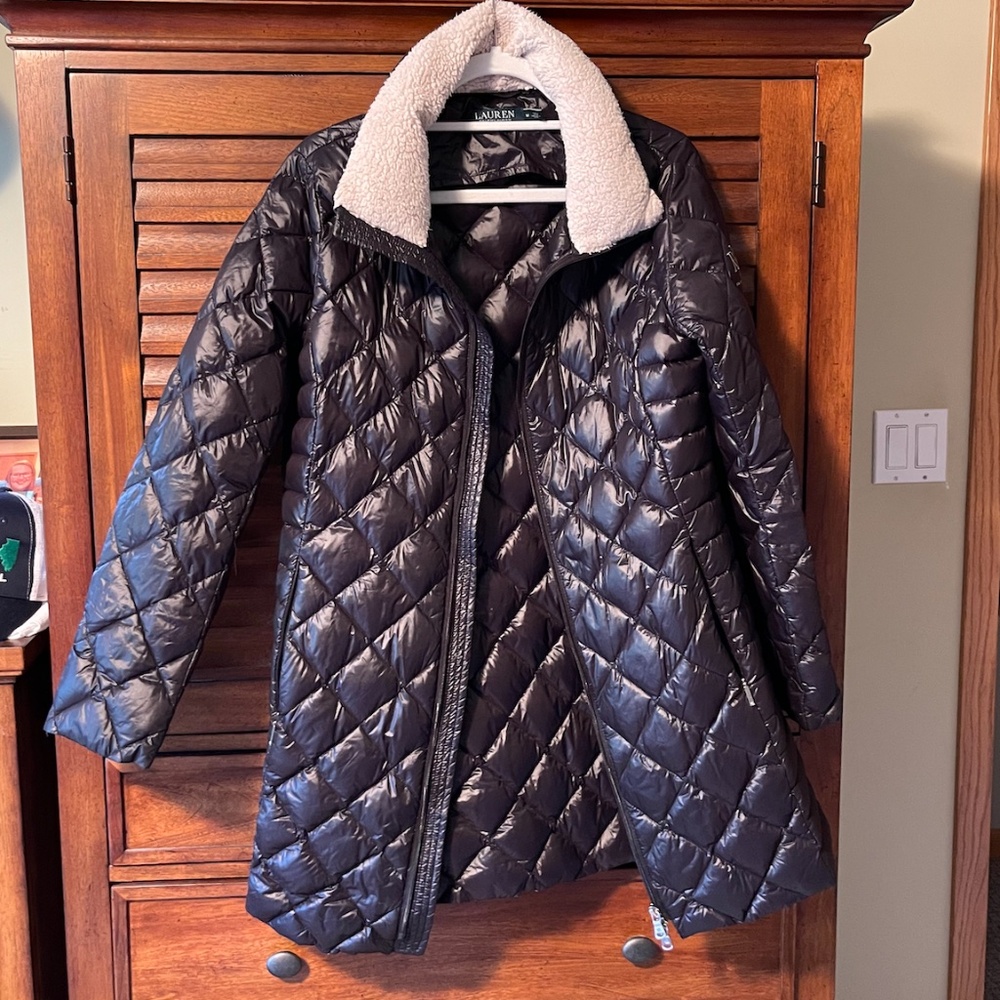 Lauren Ralph Lauren Black Lightweight Puffer Jacket with Furry Collar